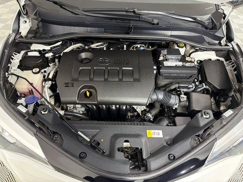 Used 2020 Toyota C-HR XLE image 29