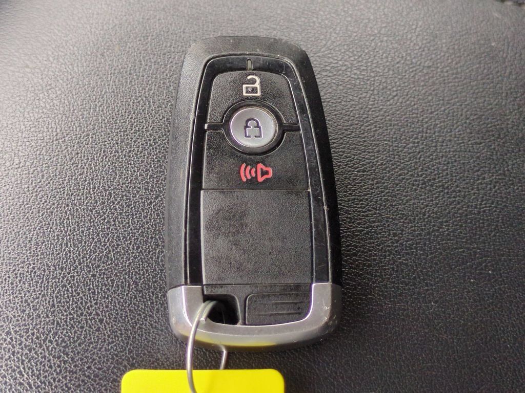 Used 2024 Ford Edge SEL AWD/4WD image 31