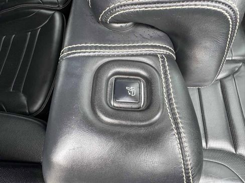 Used 2019 Mercedes-Benz GLS 63 AMG 4MATIC w/ AMG Night Styling Package image 44