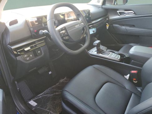 New 2026 Kia Sportage EX FWD image 15