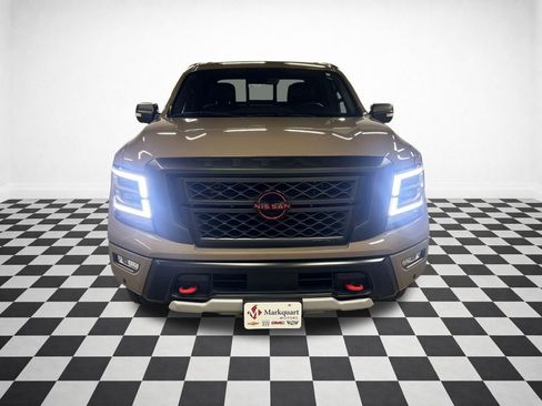 Used 2023 Nissan Titan PRO-4X w/ Pro-4x Convenience Package AWD/4WD image 4