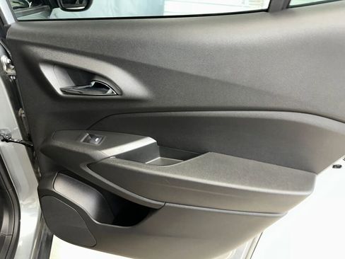 Certified 2024 Chevrolet Trax LS image 25