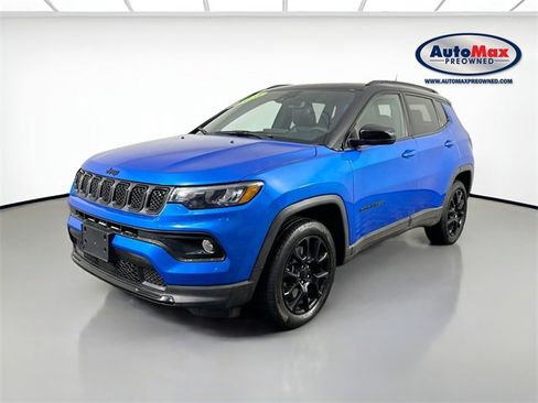 Used 2023 Jeep Compass Altitude w/ Sun and Sound Group image 5