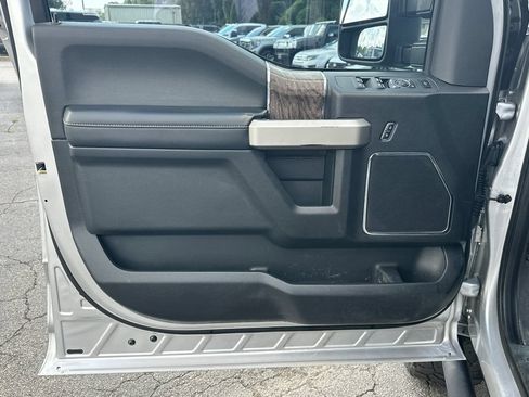 Used 2017 Ford F350 Lariat w/ FX4 Off-Road Package AWD/4WD image 11