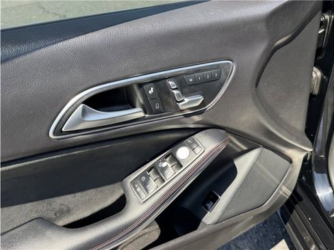 Used 2017 Mercedes-Benz CLA 250 4MATIC image 17