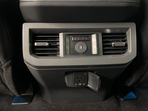 New 2026 Ford F250 Lariat w/ Black Appearance Package image 37