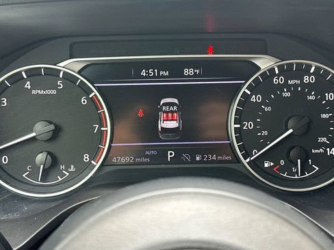 Used 2024 Nissan Rogue S AWD/4WD image 25