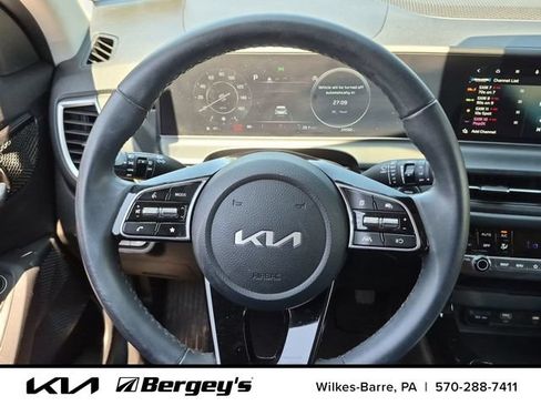 Certified 2024 Kia Seltos EX AWD/4WD image 15
