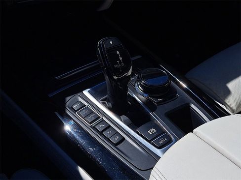 Used 2018 BMW X5 xDrive50i image 32