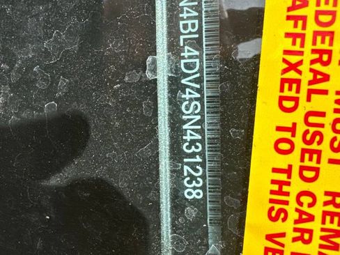 Used 2025 Nissan Altima 2.5 SV FWD image 10