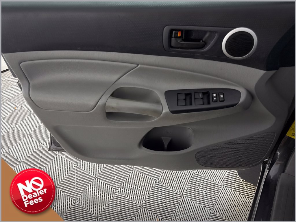 Used 2013 Toyota Tacoma PreRunner w/ SR5 Pkg RWD image 9