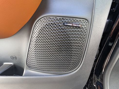 New 2026 Chrysler Pacifica Pinnacle w/ Trailer Tow Group image 44