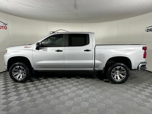 Used 2019 Chevrolet Silverado 1500 LT Trail Boss AWD/4WD image 3