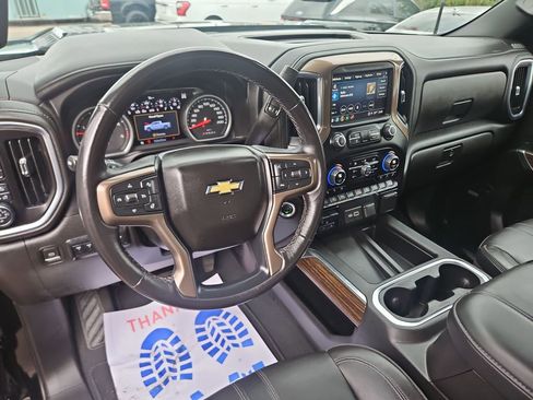 Used 2023 Chevrolet Silverado 2500 High Country w/ Z71 Off-Road Package AWD/4WD image 12