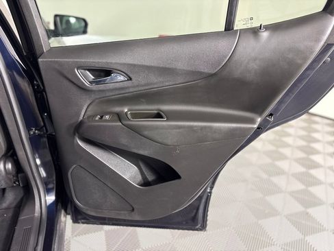 Used 2021 Chevrolet Equinox LT FWD image 41