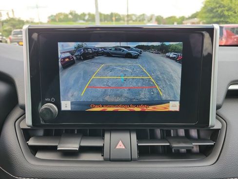 Used 2025 Toyota RAV4 XLE w/ Convenience Package FWD image 13