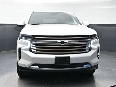 Used 2023 Chevrolet Tahoe High Country AWD/4WD image 2