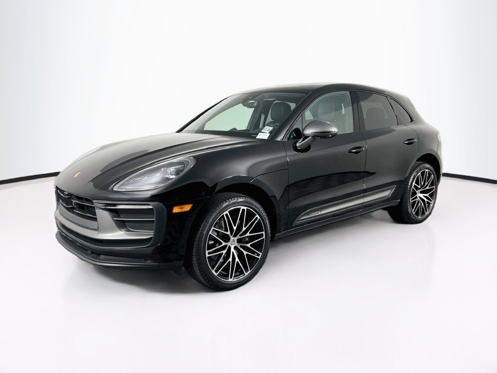 Certified 2024 Porsche Macan Turbo AWD/4WD image 1