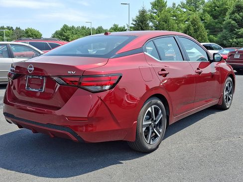 Used 2024 Nissan Sentra SV w/ Trunk Package FWD image 6