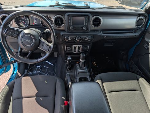 Used 2019 Jeep Wrangler Sport AWD/4WD image 13