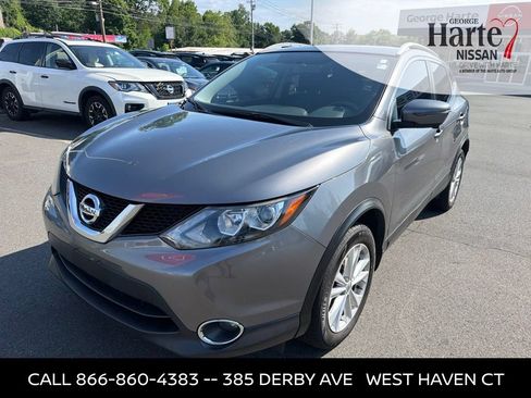 Used 2017 Nissan Rogue Sport SV w/ SV Premium Package AWD/4WD image 3