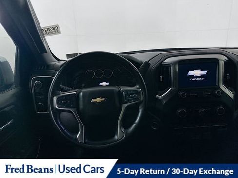 Used 2022 Chevrolet Silverado 1500 LT image 23