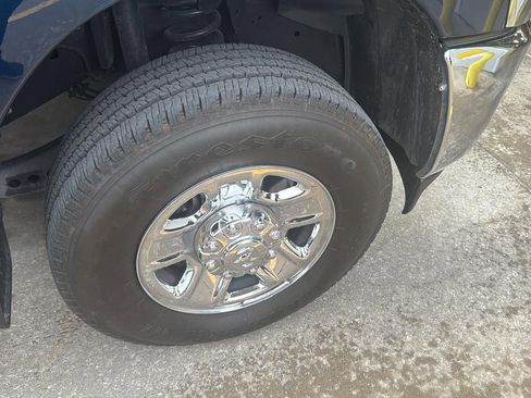 Used 2024 RAM 2500 Tradesman w/ Chrome Appearance Group image 9