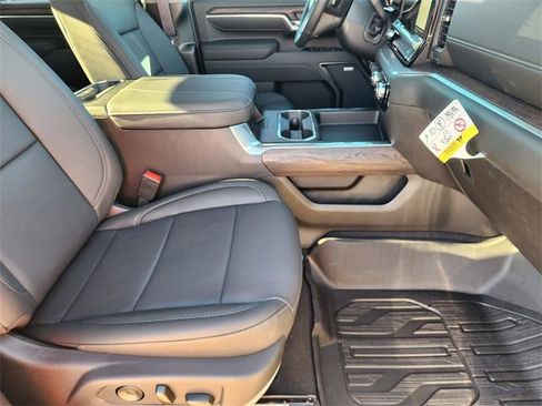 New 2026 GMC Sierra 2500 SLT image 11