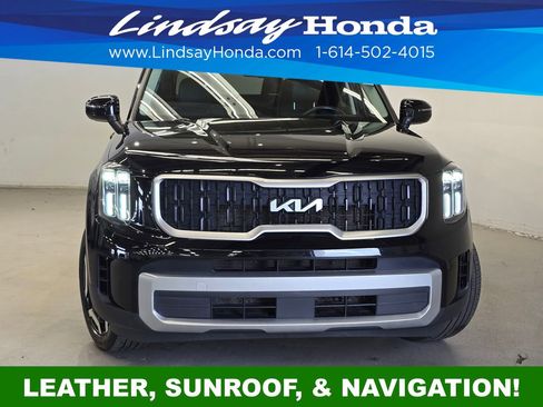 Used 2023 Kia Telluride EX w/ EX Captain's Chair Package FWD image 2
