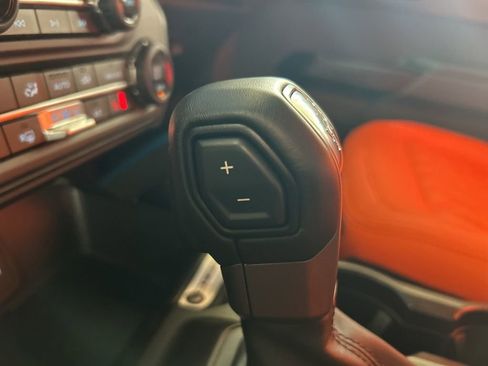 Used 2024 Ford Bronco Black Diamond image 9