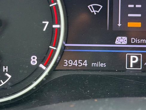Used 2025 Nissan Sentra SR FWD image 18