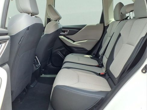 Used 2023 Subaru Forester Premium image 17