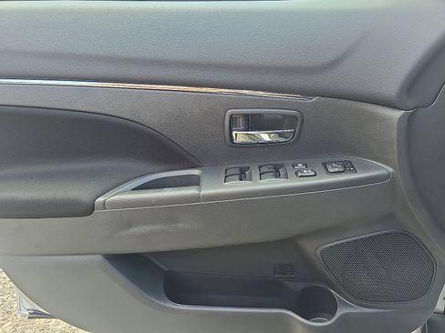 New 2025 Mitsubishi Outlander Sport ES image 12