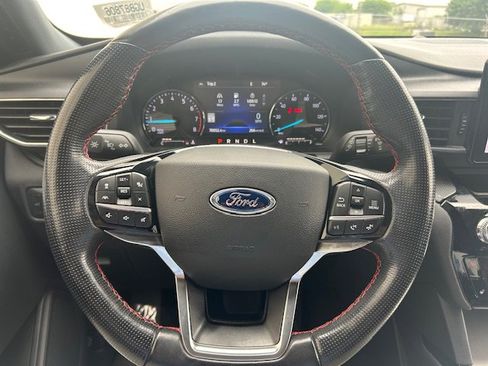 Certified 2022 Ford Explorer ST-Line w/ Class IV Trailer Tow Package RWD image 16