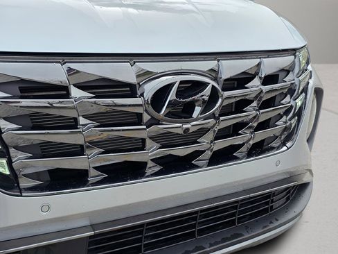 Used 2022 Hyundai Tucson Limited w/ Cargo Package image 9