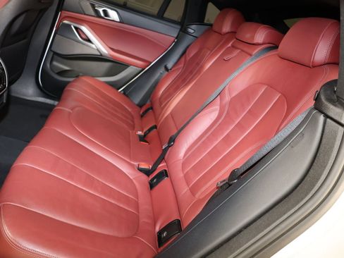 Used 2020 BMW X6 sDrive40i w/ Executive Package RWD image 11