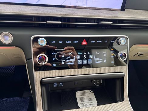 New 2026 Genesis GV80 3.5T Prestige AWD/4WD image 20