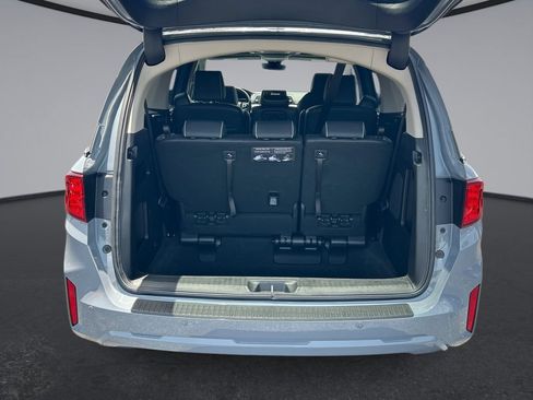 Used 2025 Honda Odyssey Touring image 13