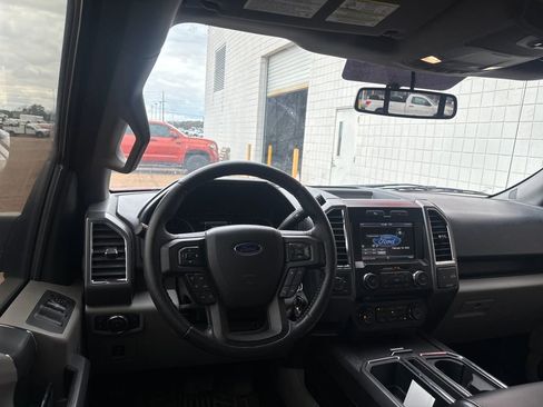 Used 2015 Ford F150 XLT w/ Equipment Group 302A Luxury image 4