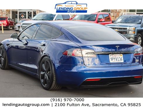 Used 2021 Tesla Model S Plaid image 2