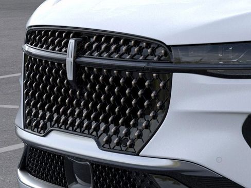 New 2026 Lincoln Nautilus Black Label image 17