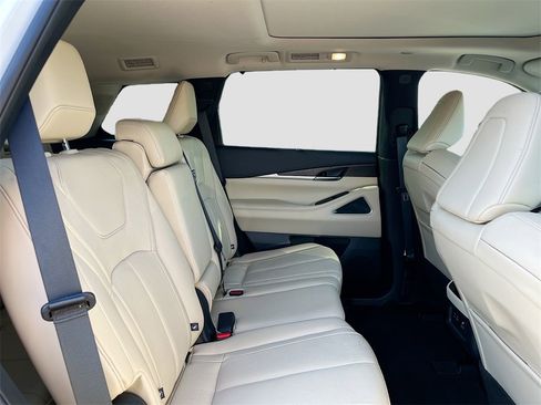 Used 2025 INFINITI QX60 Sensory w/ Vision Package image 30