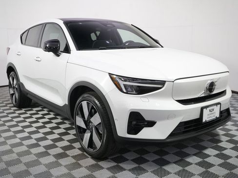 Used 2023 Volvo C40 P8 Recharge Ultimate AWD/4WD image 9