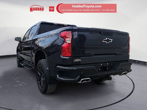 Used 2024 Chevrolet Silverado 1500 Custom Trail Boss w/ LPO, Dark Essentials Package AWD/4WD image 3
