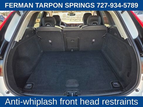 Certified 2025 Volvo XC60 B5 Core image 18