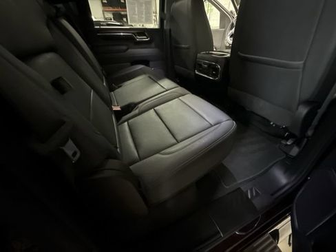 Used 2024 GMC Sierra 3500 SLT w/ SLT Premium Package AWD/4WD image 15