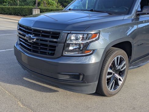 Used 2020 Chevrolet Tahoe LT w/ RST Edition AWD/4WD image 10
