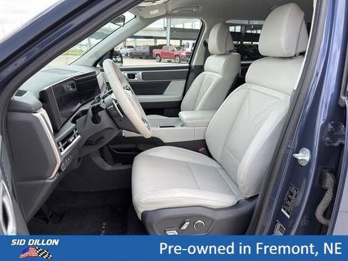 Used 2025 Hyundai Santa Fe SEL AWD/4WD image 15