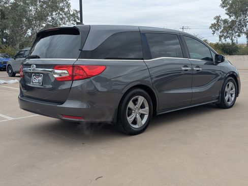 Used 2019 Honda Odyssey EX image 3