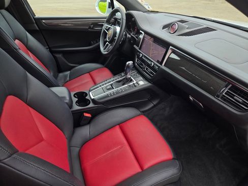 Used 2020 Porsche Macan GTS AWD/4WD image 23